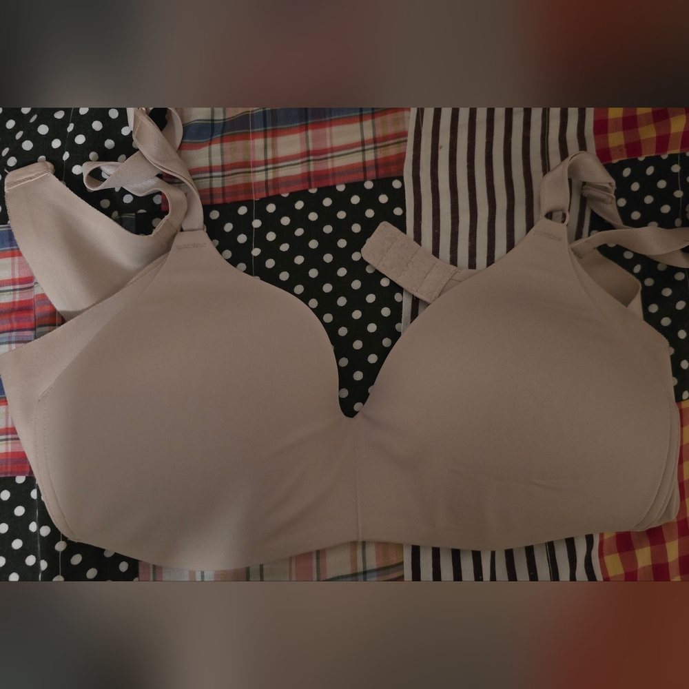 NWOT Warners No Side Effects bra 36C